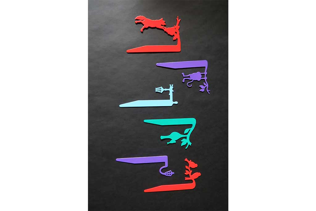 HANG-ON BOOKMARKS